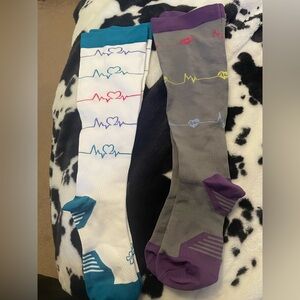 Colorful Heartbeat Pattern Knee-High Socks